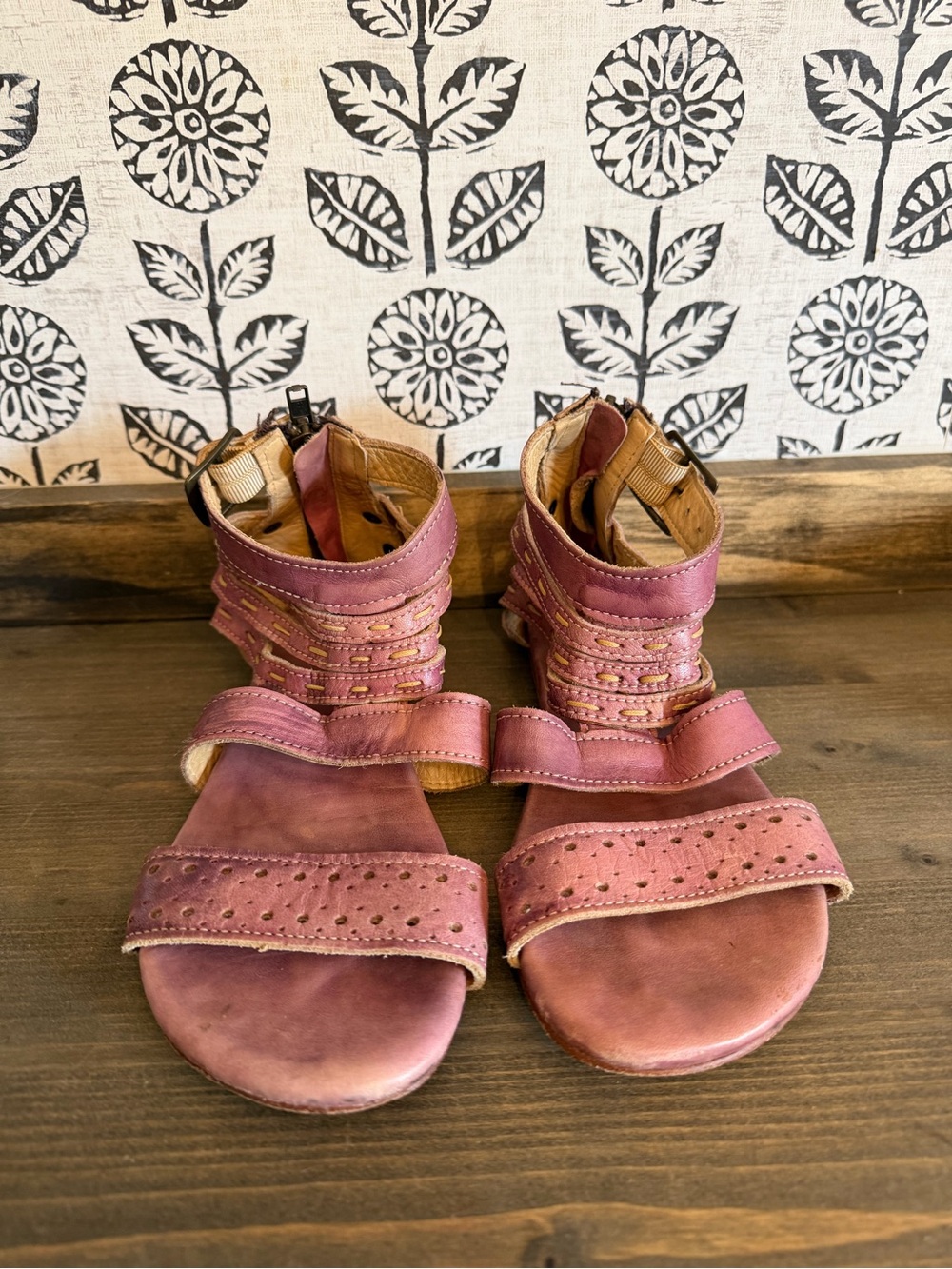 Bed Stu gladiator sandals size 7